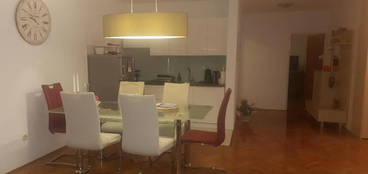 Alba Pula Apartment