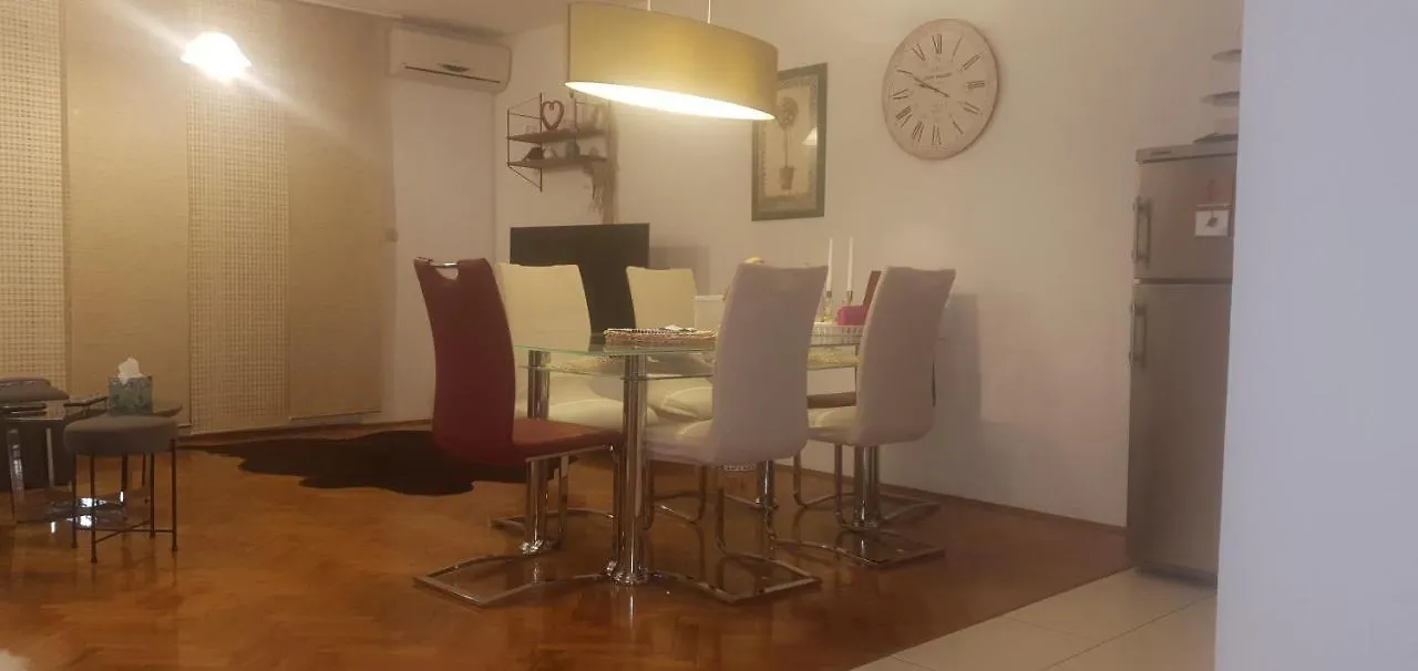 Alba Pula Apartment