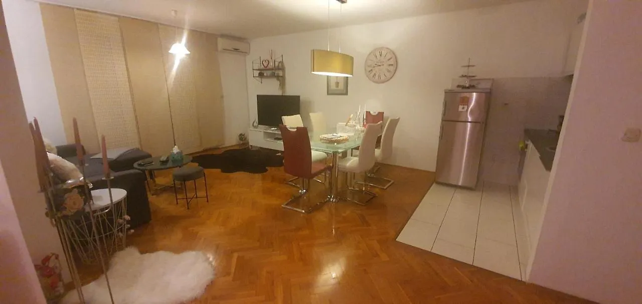 Alba Pula Apartment